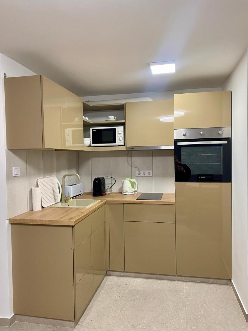 Fehérház Alkalmi Szálló Pécs Extérieur photo